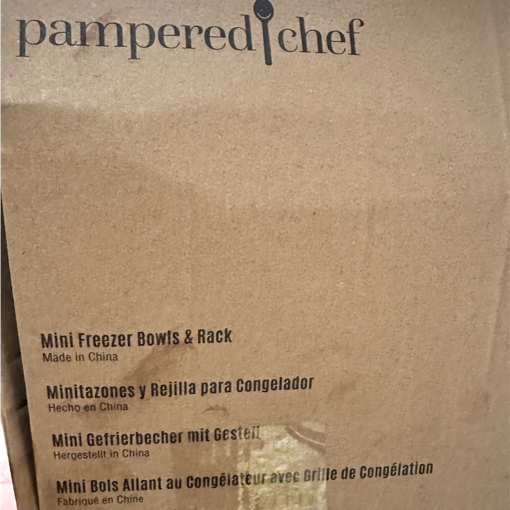 Pampered Chef 
Mini Freezer Bowls and Rack‎ #100181  
Use For Baby Food
NEW